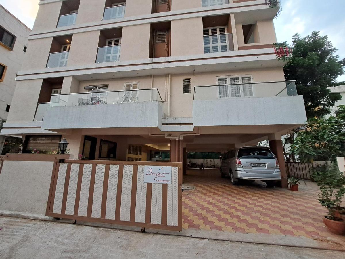 Bouquet Residency Hotel Nashik Exterior photo